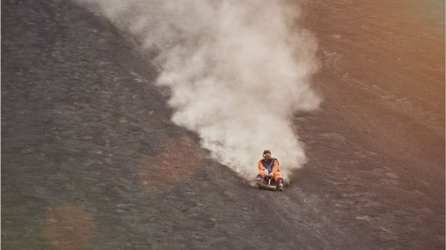 Volcano boarding en León
