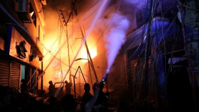 बांग्लादेश, इमारत में लगी आग