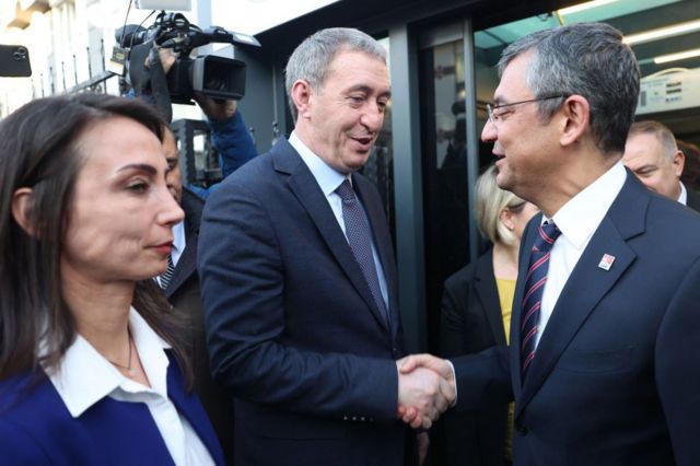 Dem parti ziyareti
