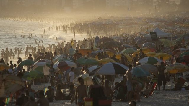 Praia do Rio de Janeiro lotada