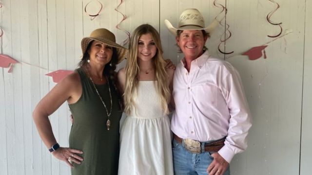 தலையைத் தாக்கிய மின்னல்