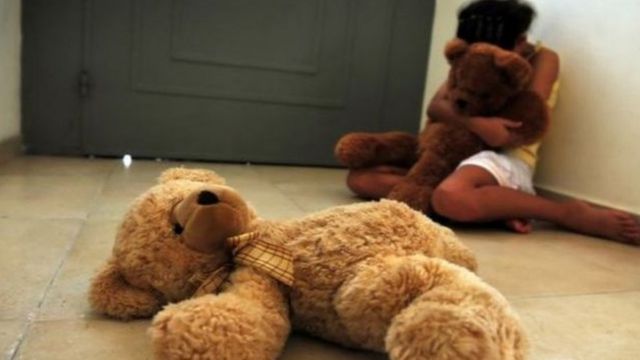A menina de 13 anos que foi abusada pelo pai, engravidou e morreu após o  parto - BBC News Brasil