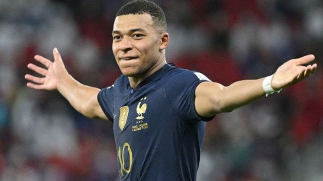 Kylian Mbappé lors d'un match de la Coupe du monde 2022