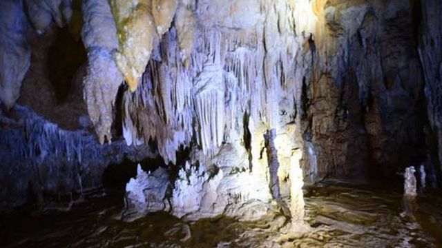 Caverna em Belize