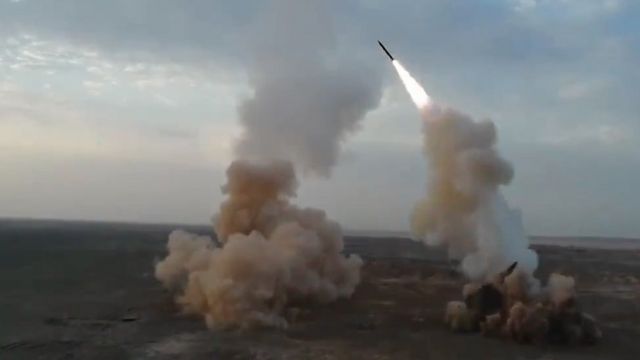 فرمانده نیروی هوافضای سپاه پاسداران در مصاحبه با سپاه نیوز گفت "در این رزمایش برای نخستین بار در دنیا، شلیک موشکهای بالستیک از اعماق زمین توسط نیروی هوافضای سپاه انجام شد"