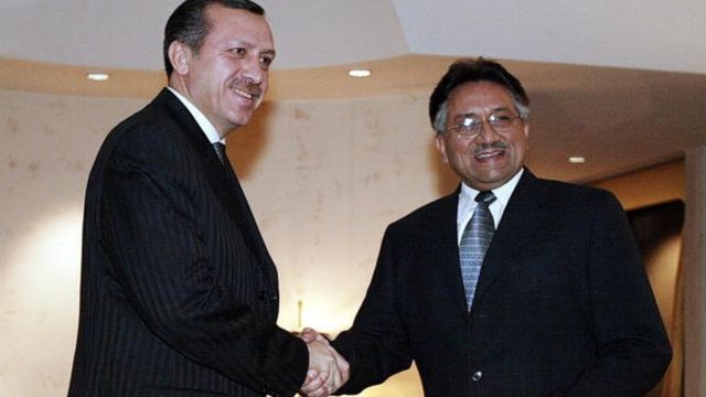 Pervez Müşerref 2004'te Türkiye'yi ziyaret etti