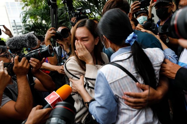น.ส. เมธาวี สิทธิจิรวัฒนกุล พี่สาวของปนัสยา