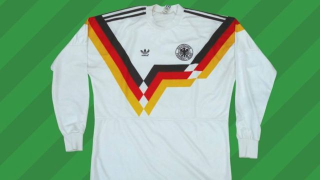 Cuáles son las camisetas de fútbol más icónicas de todos los BBC News