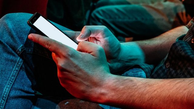 சமீப காலங்களில், கூகுள் ப்ளேஸ்டோர் பயனர்களின் தனியுரிமை மற்றும் பாதுகாப்பை வலுவாக்குவதற்காகப் பல்வேறு நடவடிக்கைகளை எடுத்து வருகிறது