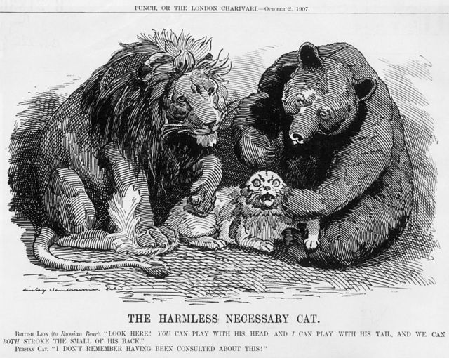 کاریکاتور معروفی که حدود ۱۹۰۷ در نشریه فکاهی «پانچ» در لندن منتشر شد و کنایه‌ای است به قرارداد ۱۹۰۷. شیر (بریتانیا) به خرس (روسیه) می‌گوید تو با سر گربه (ایران) بازی کن و من با دمش 