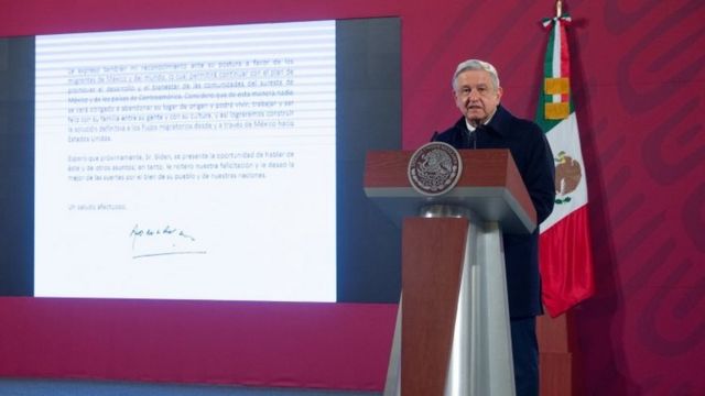 López Obrador en una rueda de prensa