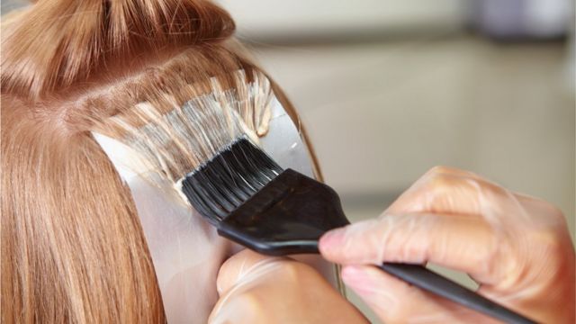 Hair dye dangers warning for children - BBC News