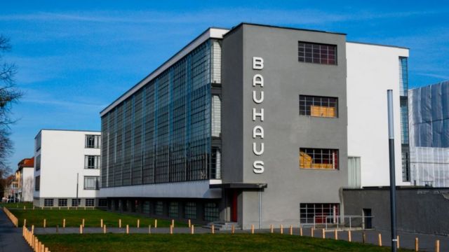 Bauhaus school building