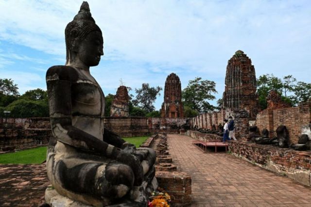 அயுத்தயா புத்தர் சிலை