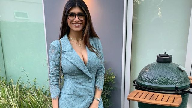 Mia Khalifa shock pipo as she say she make only $12,000 from acting blue  feems - BBC News Pidgin