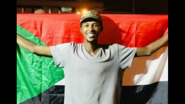توفي قصي بعد إصابته بالرصاص أثناء مشاركته في اعتصام القيادة العامة في الخرطوم