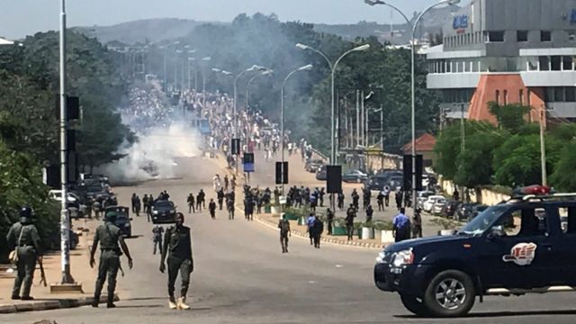 Nigerian police on Friday deny accuse of Amnesty International wey report say dem maltreat Shia members for one kwanta wit military inside Abuja wey bin happun dis week.