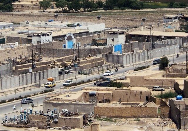 د کندهار زندان، چې په ۲۰۱۱ کال کې طالبانو یو اوږد تونل ورکیندلی و او لږترلږه ۴۸۸ بندیان ترې وتښتېدل.