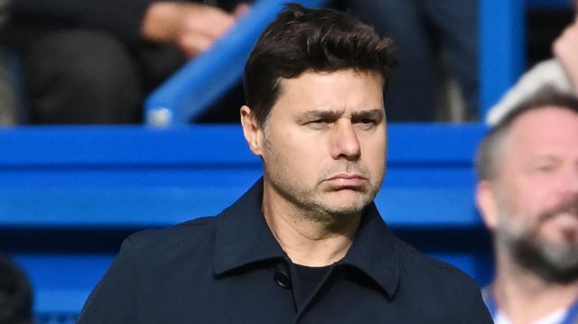 Dejected looking Mauricio Pochettino