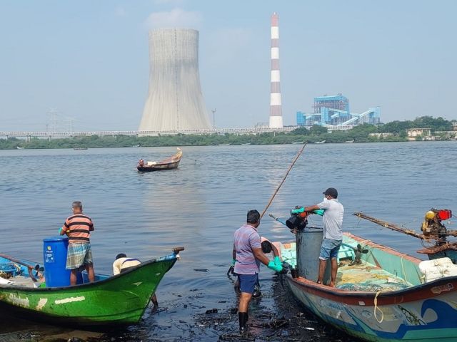 எண்ணூர் எண்ணெய் கசிவு