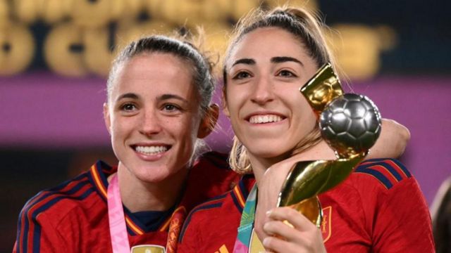 Dos jugadoras de la Selección Española