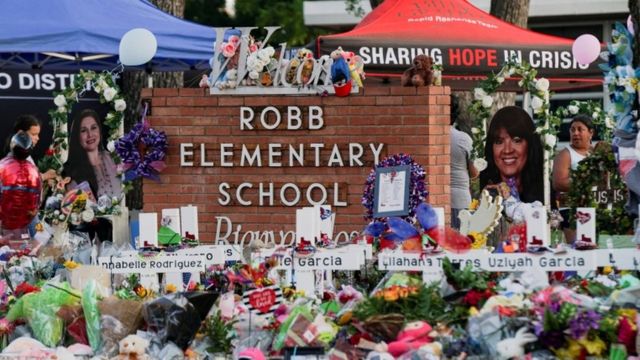 Tribute to the victims of Robb School in Uvalde, Texas