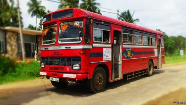 ශ්රී ලංකාවේ බස් රථයක්