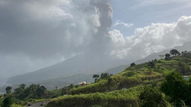 El volcán Soufriere en actividad