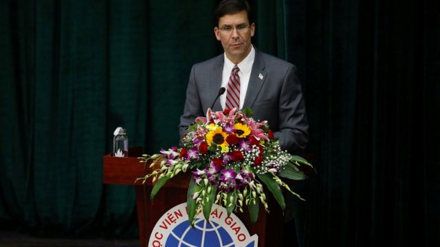 Bộ trưởng quốc phòng Mỹ tại Học viện Ngoại giao ở Hà Nội ngày 20/11