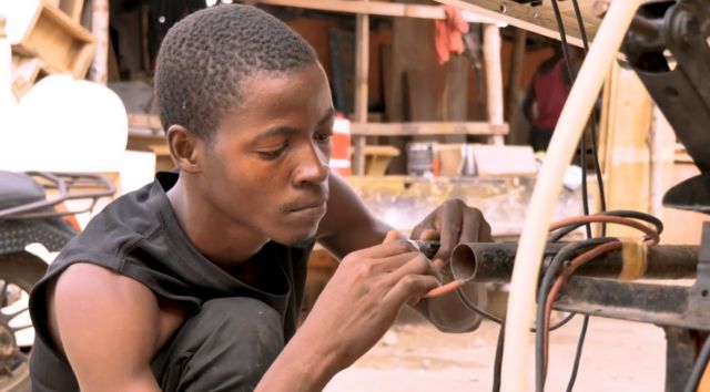 50 000 lampadaires solaires intelligents bientôt implantés au Togo