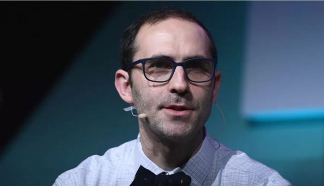 ஓபன்ஏய் புதிய தலைவர்