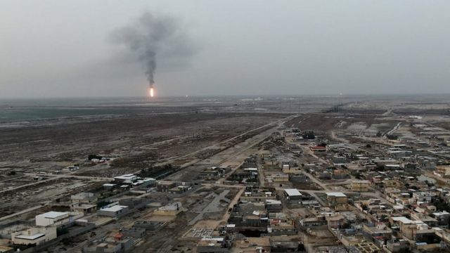 Foto aérea do campo petrolífero de West Qurna