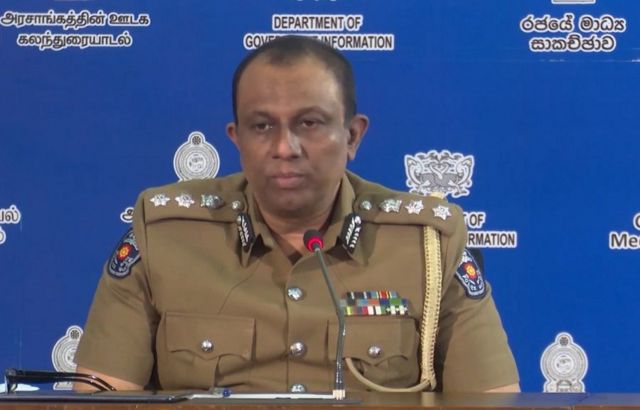 இலங்கை தற்கொலை