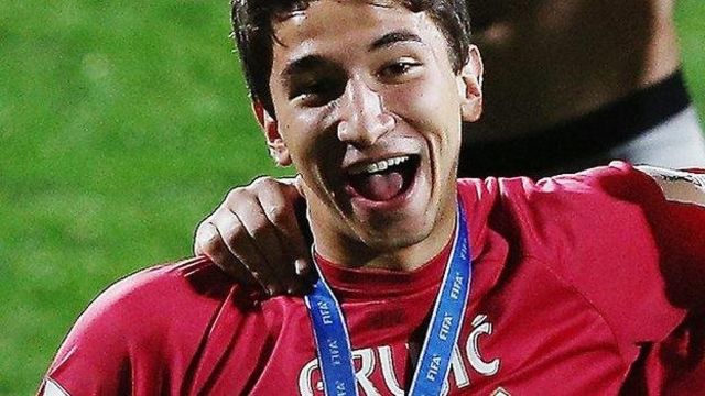 Mchezaji wa kimataifa wa Italia Manuel Locatelli