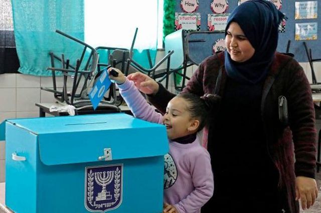 Израильские арабы голосуют
