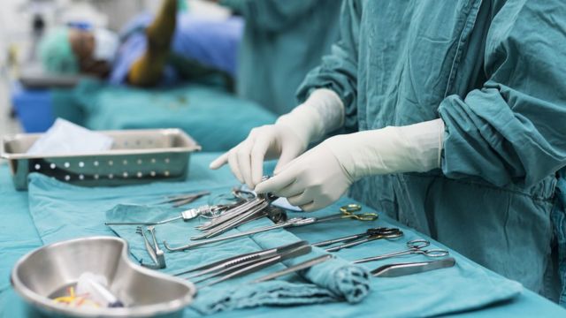 மருத்துவமனை அறுவை சிகிச்சை அரங்கம்