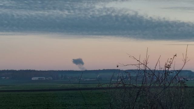P﻿olonya-Ukrayna sınırı yakınlarında bir patlama sonrası ortaya çıkan duman