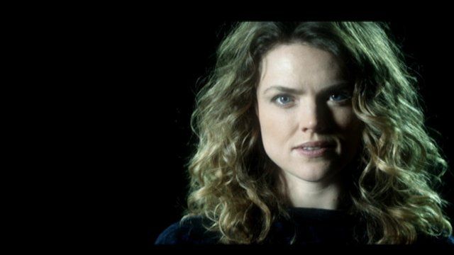 Erin Richards yn adrodd Pa beth yw dyn? gan Waldo Williams