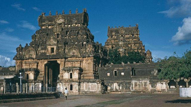 ஆதரவை இழந்த சதிர் நடனக் கலைஞர்கள்