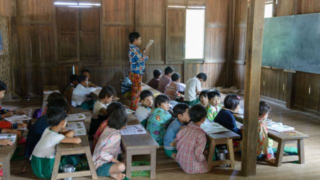 မြန်မာစာသင်ကျောင်း