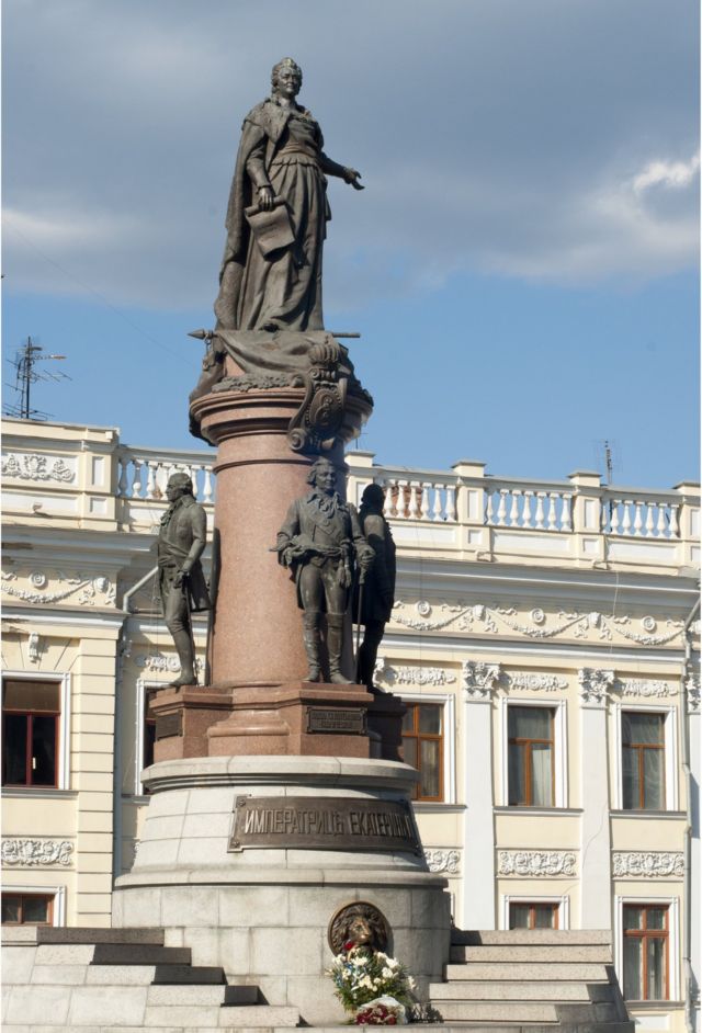 Памятник Екатерине II в центре Одессы