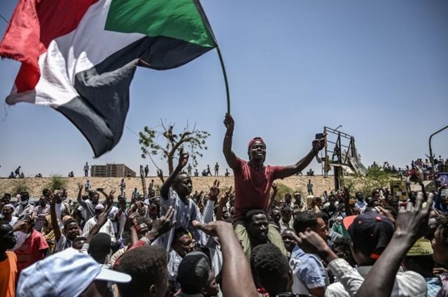 Sudanlı göstericiler
