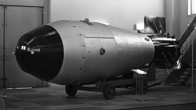 Макет "царь-бомбы" в музее ядерного оружия в Сарове Нижегородской области России
