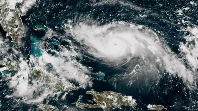 Imagen satelital del huracán Dorian.