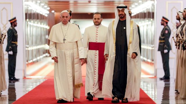 ولي عهد أبو ظبي، محمد بن زايد آل نهيان، يستقبل بابا الفاتيكان، البابا فرنسيس