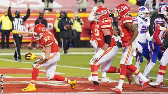 BBC Sport - Super Bowl, LV, Kansas City Chiefs v Tampa Bay Buccaneers