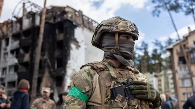 Soldado em meio ao conflito entre Ucrânia e Rússia