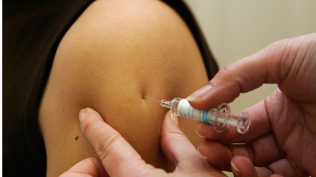 Por qué las vacunas contra el coronavirus se ponen en el brazo y no en  otras partes del cuerpo - BBC News Mundo