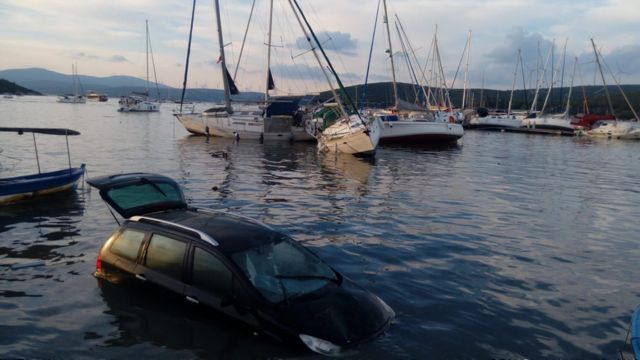 depremin ardından su baskını