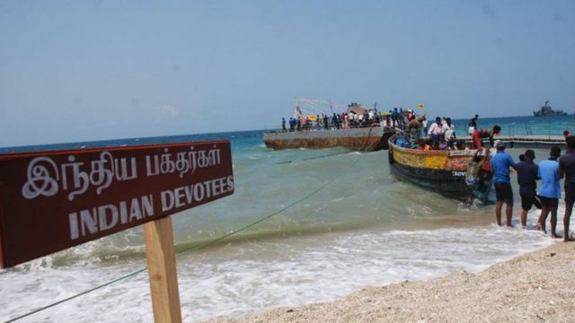 கச்சத்தீவு திருவிழாவுக்குச் செல்லும் நாட்டுப்படகுகள்
